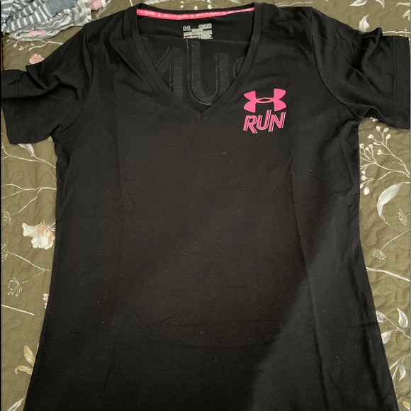 Under Armour Cancer Awareness T shirt Medium - Picture 2 of 3